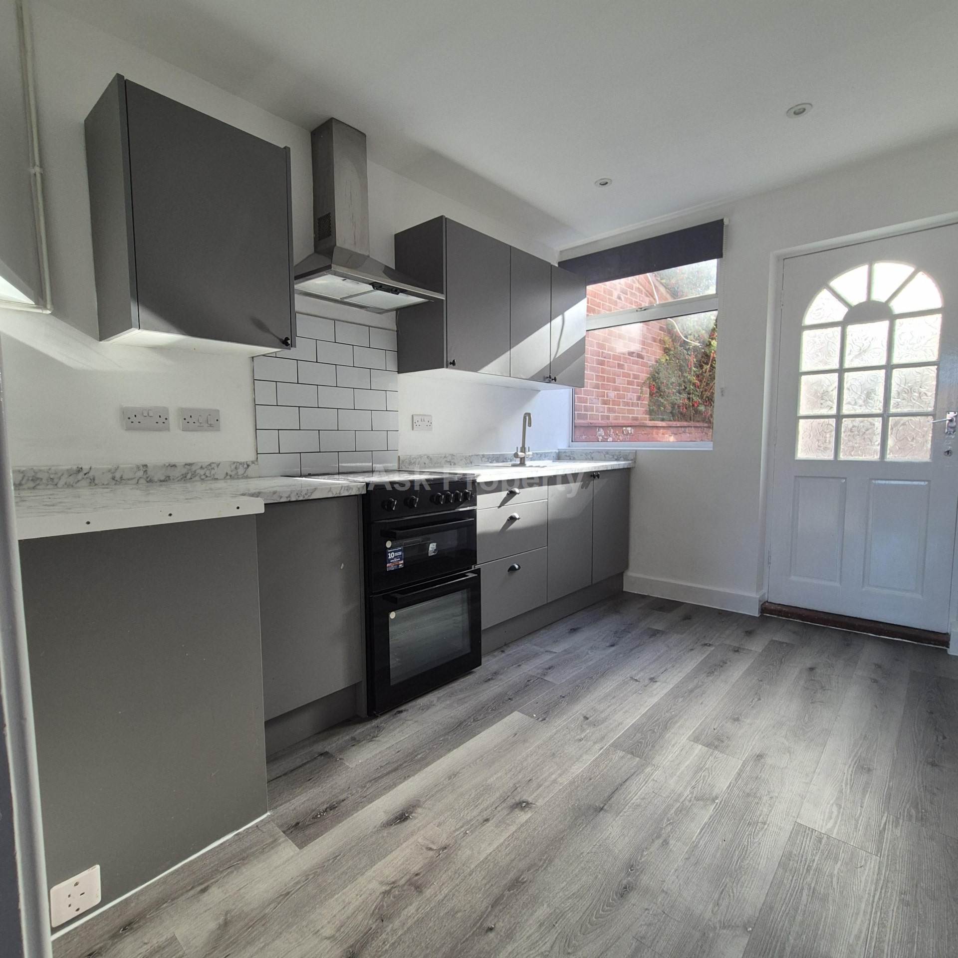 Calverton Road, Arnold, Image 3