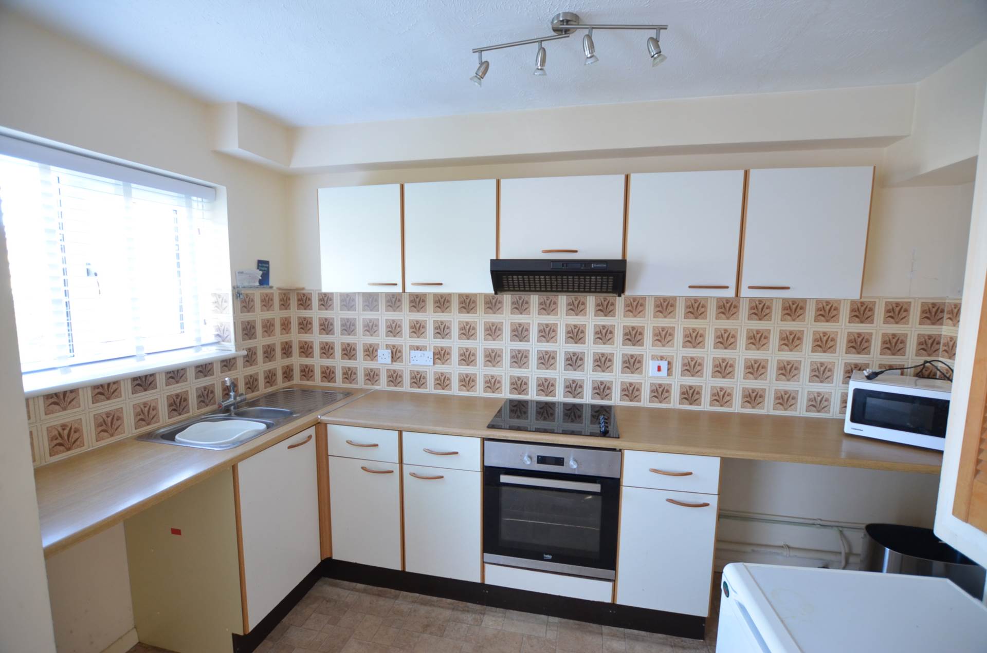 Mulberry Court, Selsey, Image 2