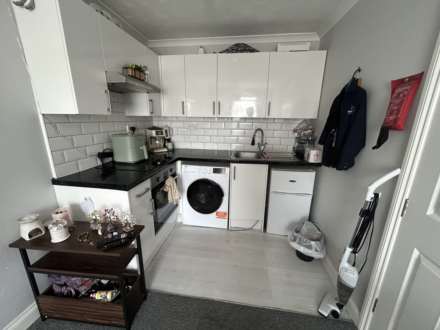 High Street, Selsey, Image 3