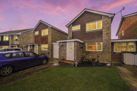 Property For Sale Gainsborough Drive, Selsey, Chichester