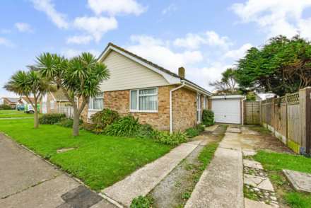 Sandringham Close, Bracklesham Bay, PO20, Image 1