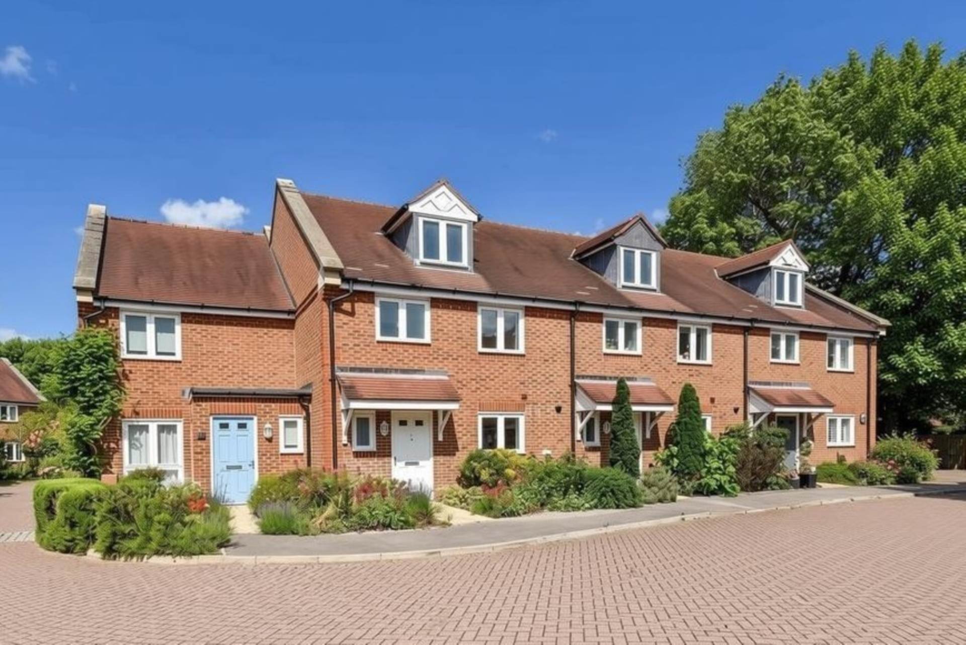 Old Common Close, Birdham, Image 1