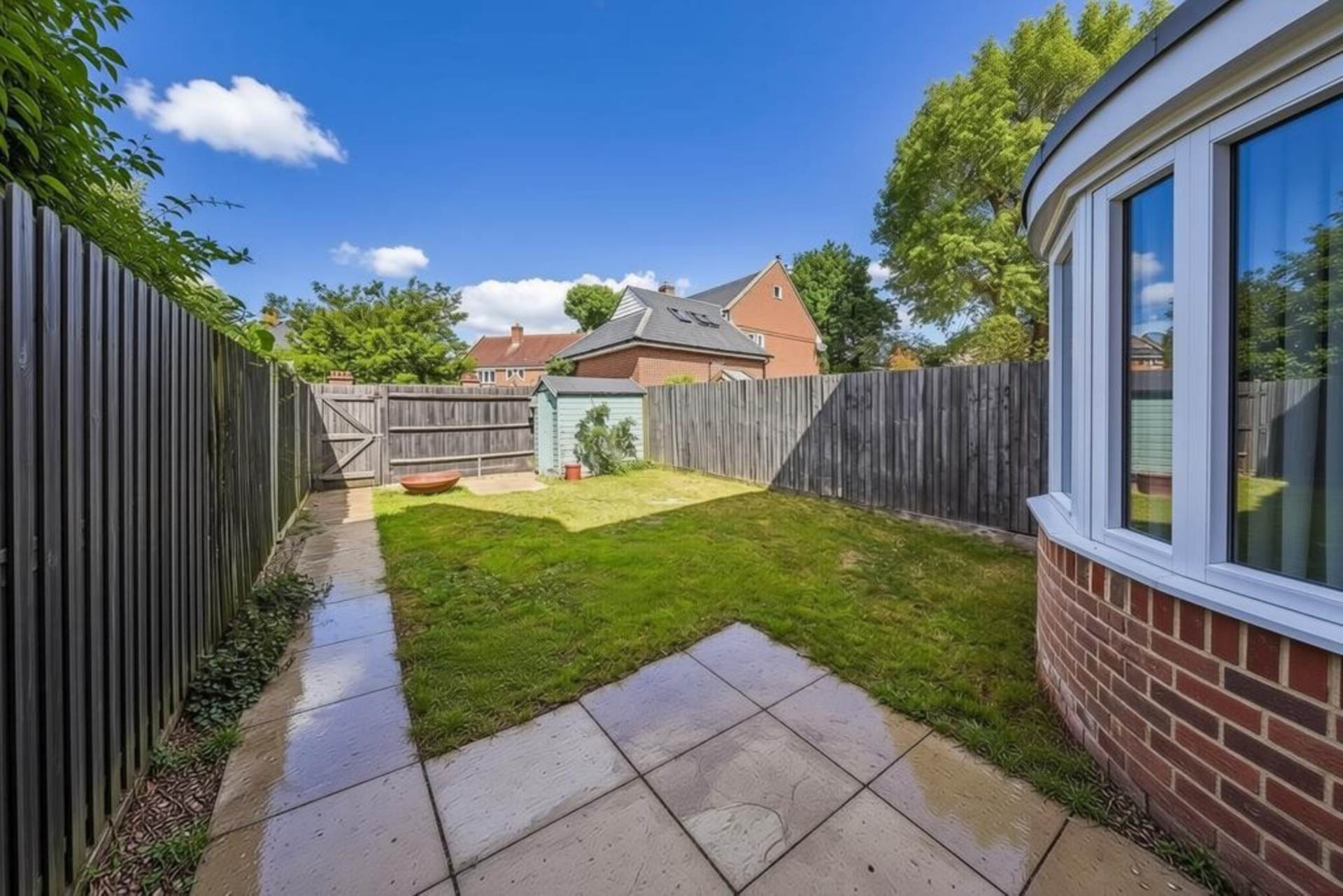 Old Common Close, Birdham, Image 11