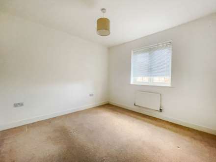 Old Common Close, Birdham, Image 8