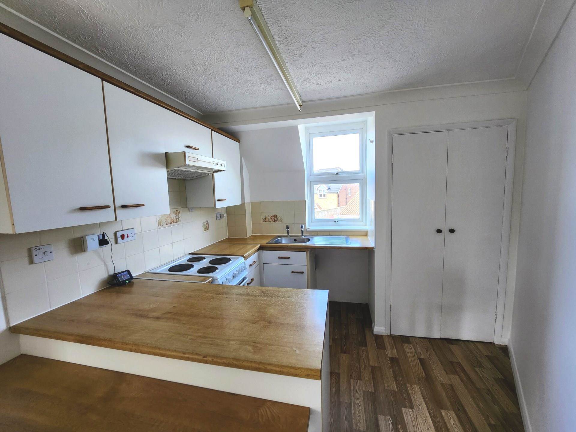 McRae Court, Lewis Road, Image 3