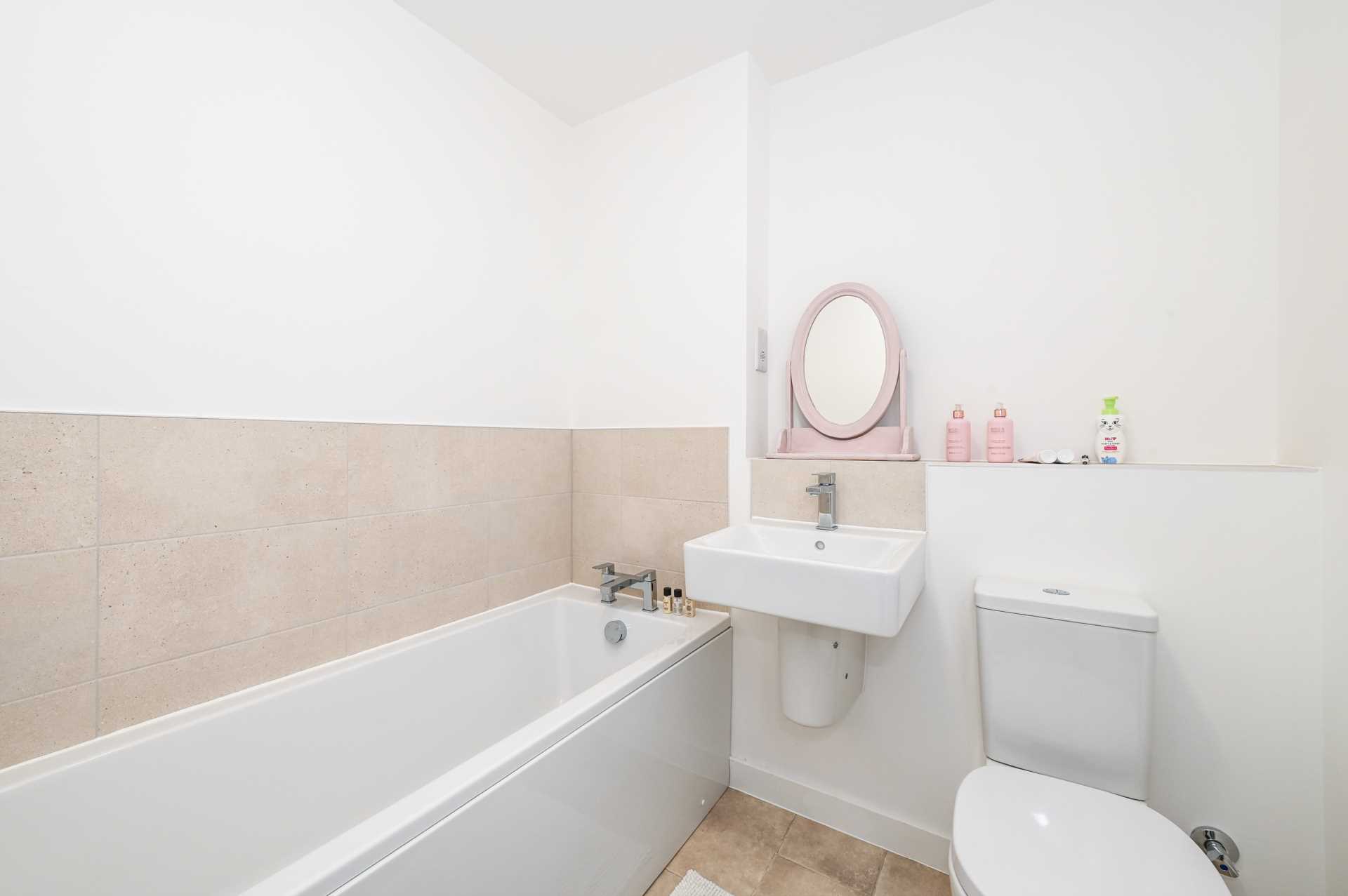 Charlie Drive, Bracklesham Grove, Bracklesham Bay, West Sussex, Image 9
