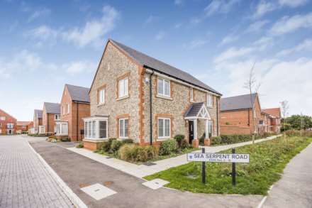 Sea Serpent Road, Bracklesham Bay, West Sussex, PO20