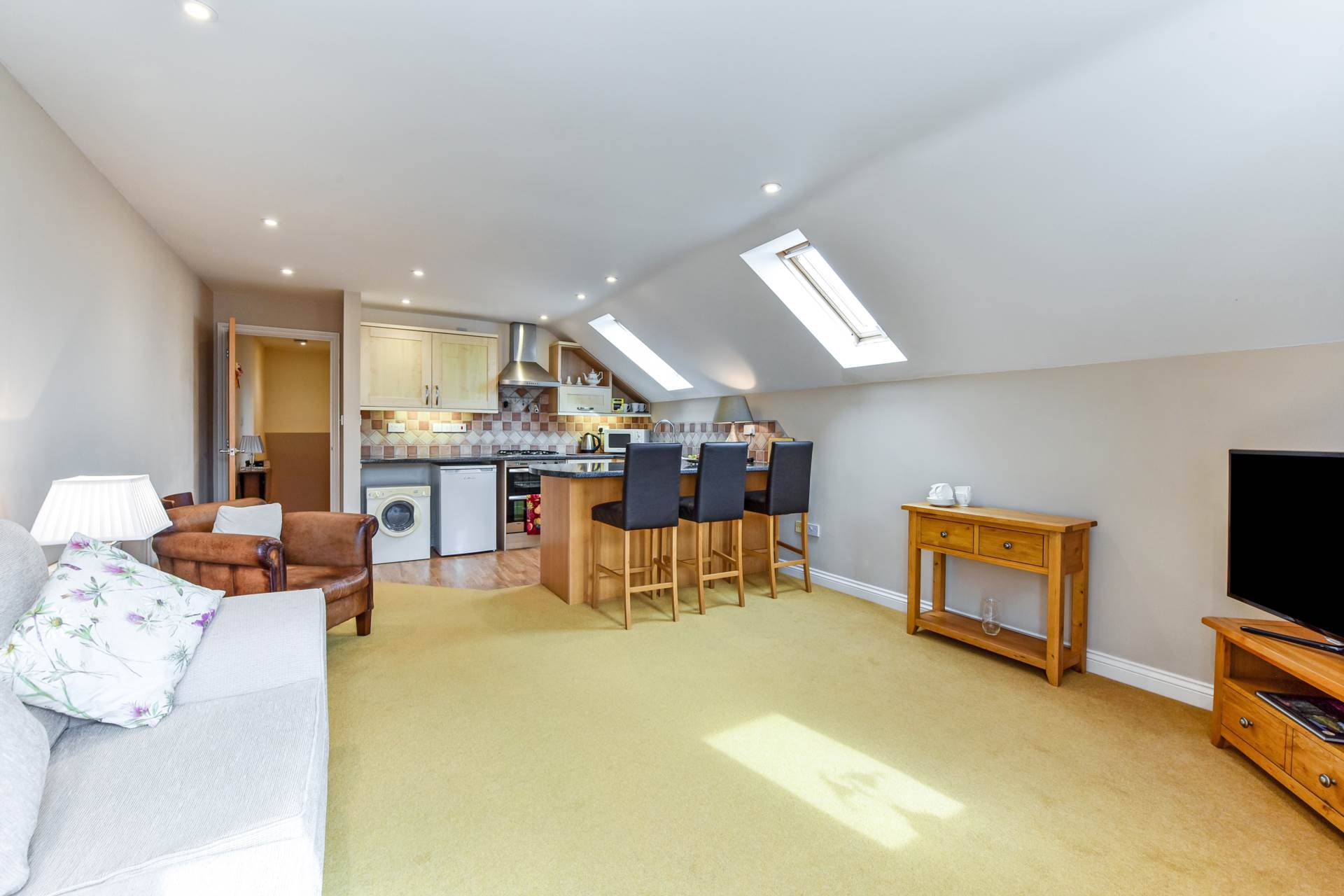 Azara Parade, Bracklesham Bay, West Sussex, Image 3