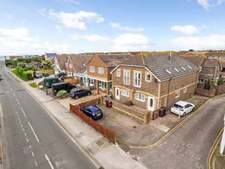 Azara Parade, Bracklesham Bay, West Sussex, Image 12
