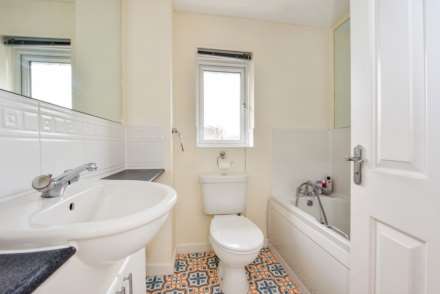 Middleton Close, Bracklesham Bay, West Sussex, PO20, Image 14