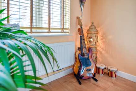 Middleton Close, Bracklesham Bay, West Sussex, PO20, Image 15