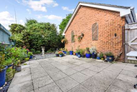Middleton Close, Bracklesham Bay, West Sussex, PO20, Image 16