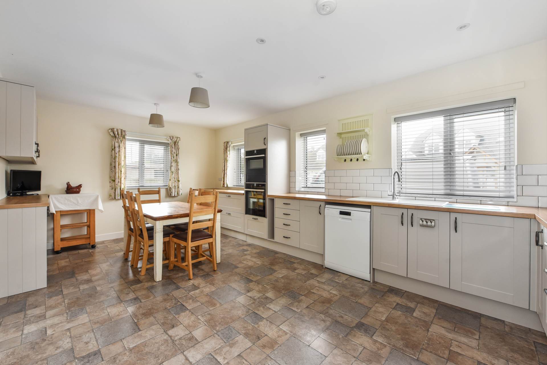 Meadows Road, East Wittering, West Sussex, PO20, Image 2