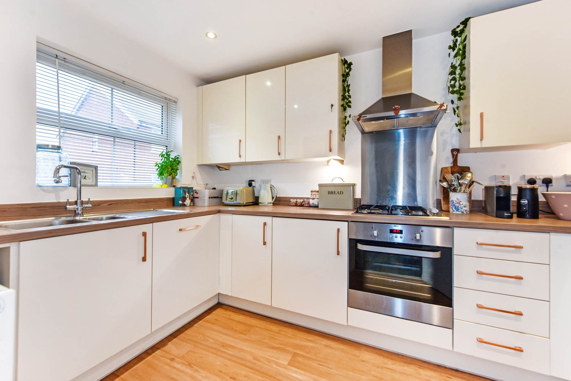 Hazel Close, Bracklesham Bay, Chichester, Image 3