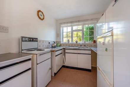 Kestrel Close, East Wittering, Chichester, PO20, Image 4