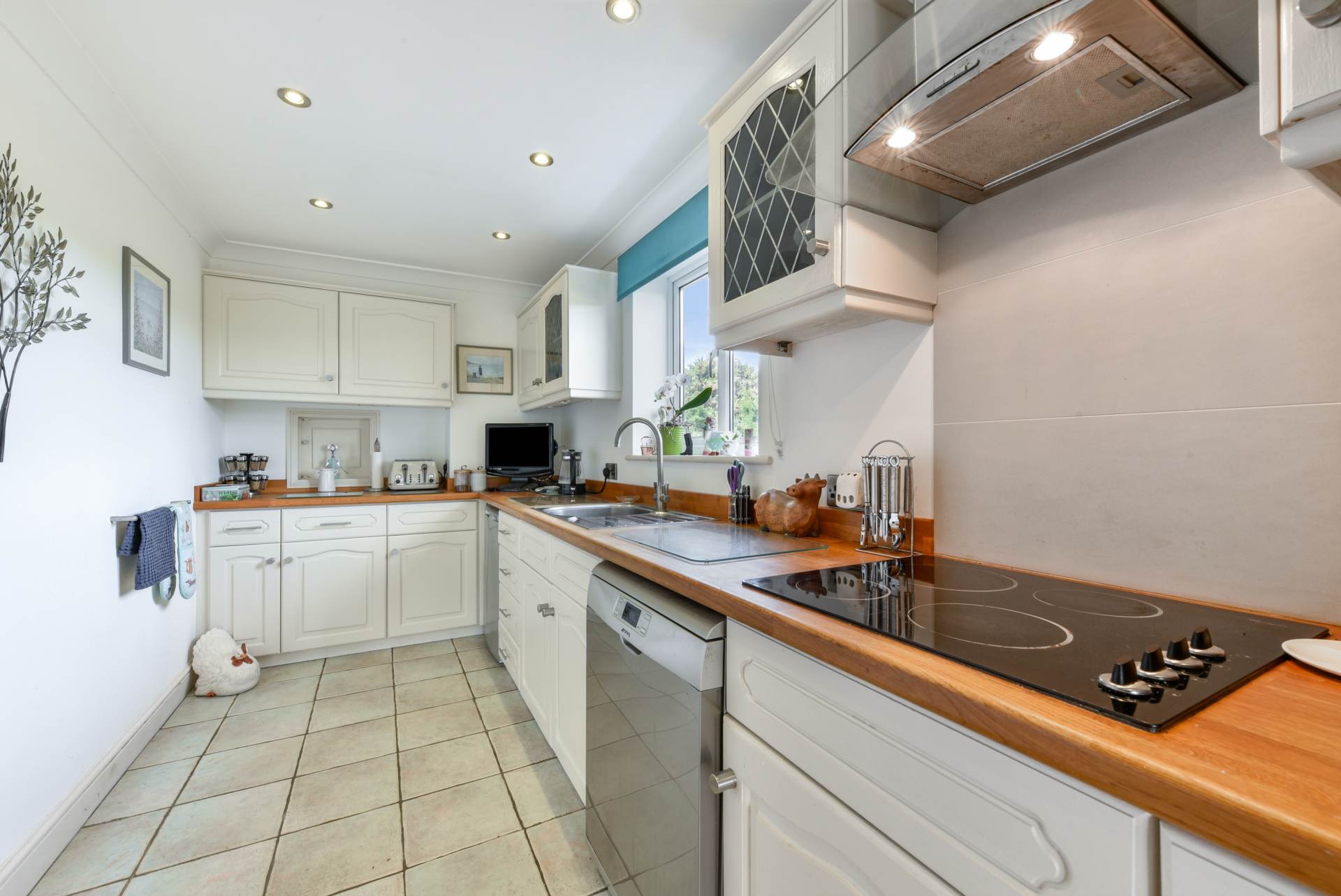 Coney Six, East Wittering, West Sussex, PO20, Image 4