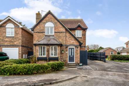 Wilton Close, Bracklesham Bay, West Sussex, PO20, Image 1