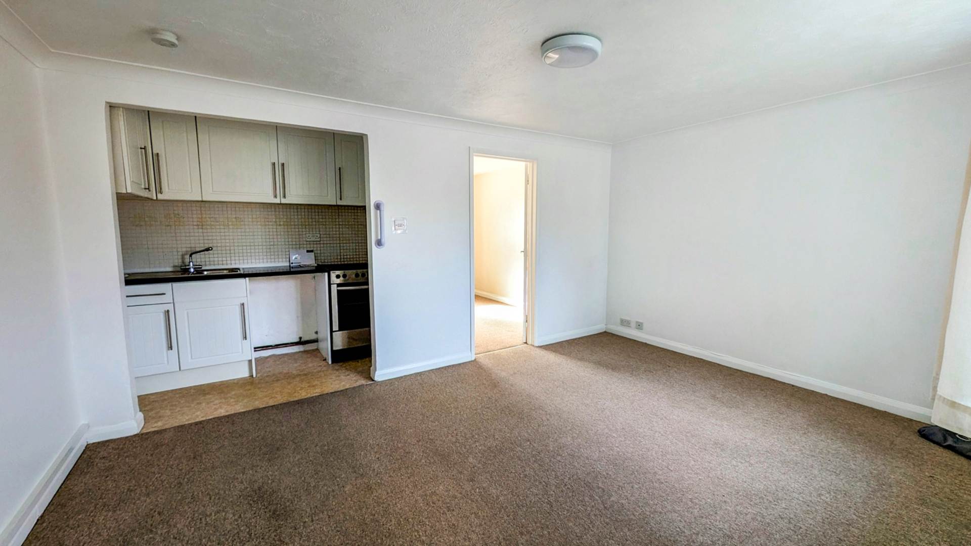 Bracklesham Court, Bracklesham Lane, PO20, Image 2