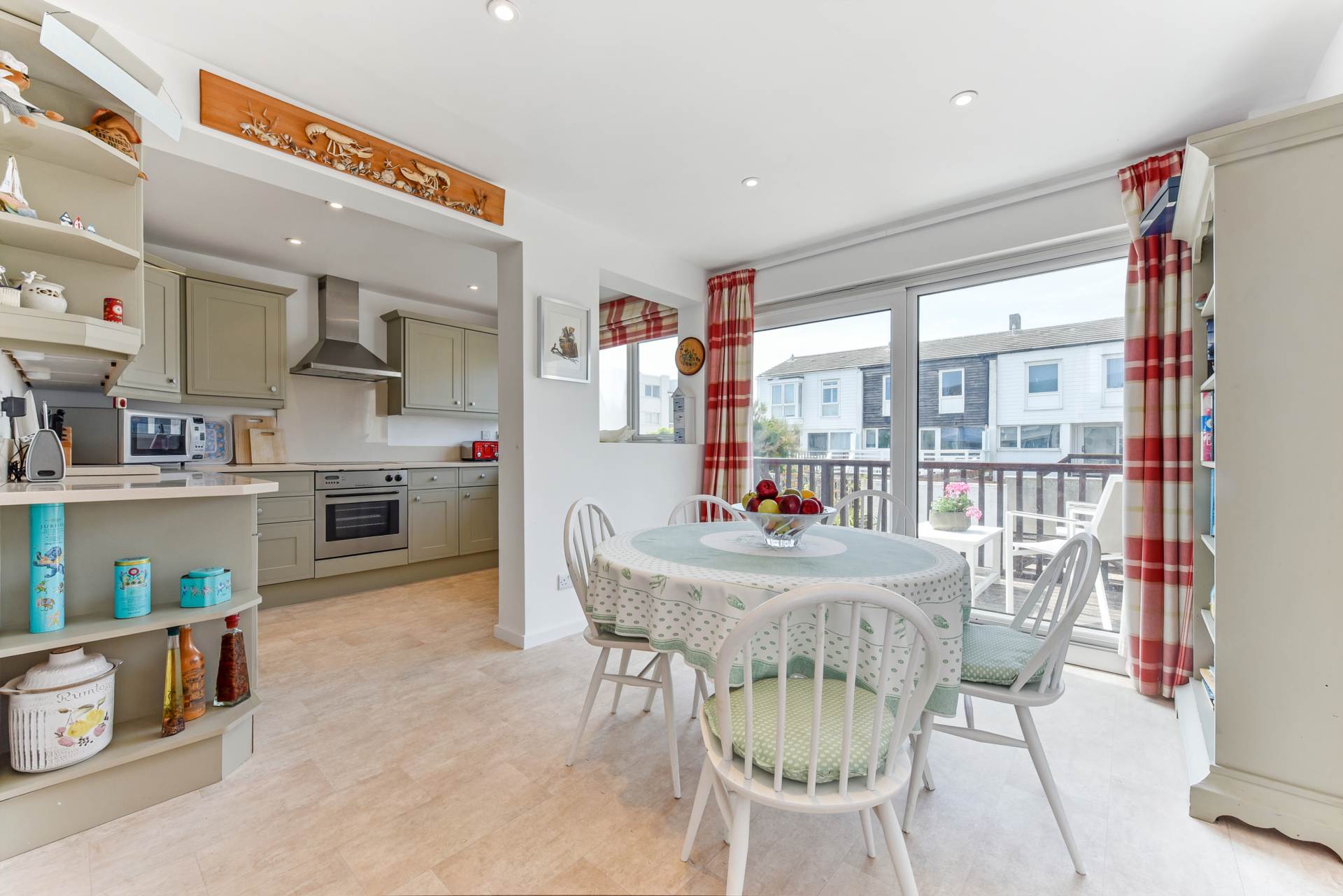 Marineside, Bracklesham Bay, West Sussex, PO20, Image 7