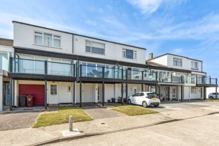 Marineside, Bracklesham Bay, West Sussex, PO20
