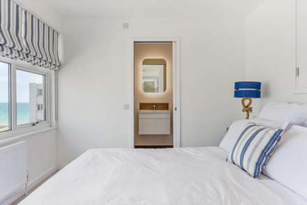Marineside, Bracklesham Bay, West Sussex, PO20, Image 17