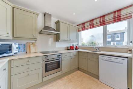 Marineside, Bracklesham Bay, West Sussex, PO20, Image 3