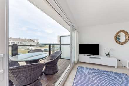 Marineside, Bracklesham Bay, West Sussex, PO20, Image 4
