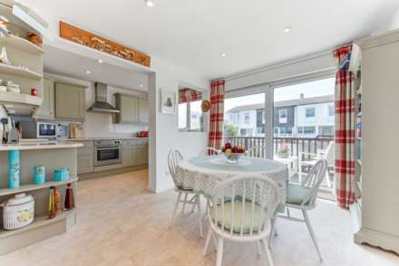 Marineside, Bracklesham Bay, West Sussex, PO20, Image 7
