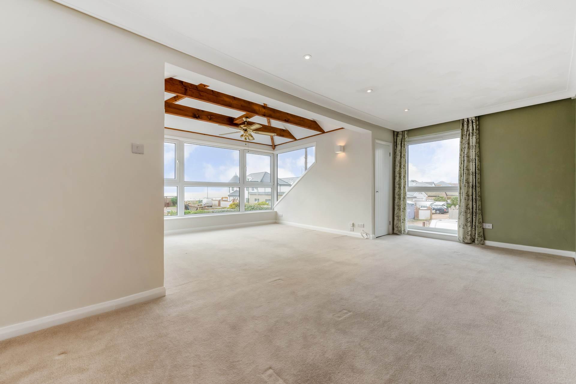 Barn Walk, East Wittering, Image 12