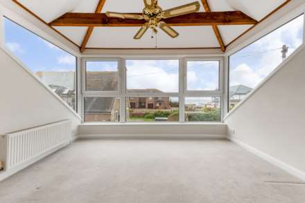 Barn Walk, East Wittering, Image 13