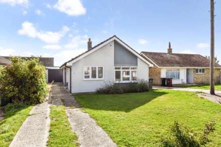 Grayswood Avenue, Bracklesham Bay, West Sussex, PO20