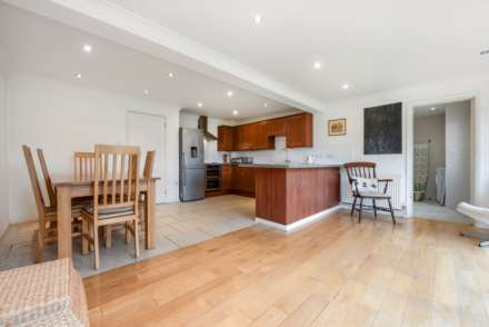 Locksash Close, West Wittering, West Sussex, PO20, Image 2