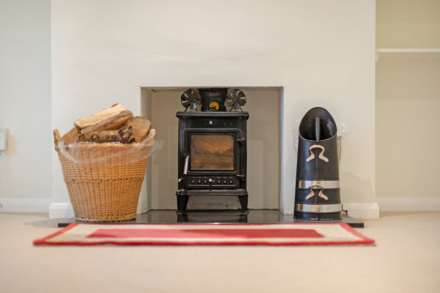 Crooked Lane, Birdham, West Sussex, Image 13