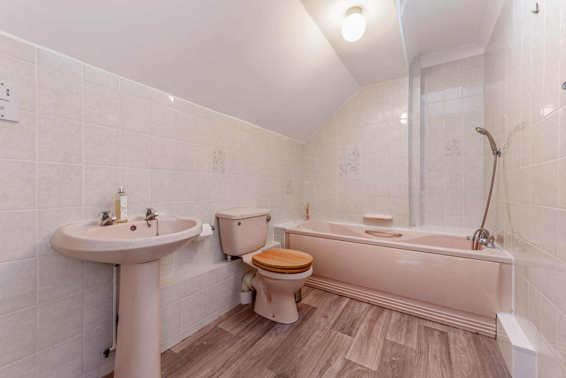 Earnley Manor Close, Earnley, West Sussex, PO20, Image 16