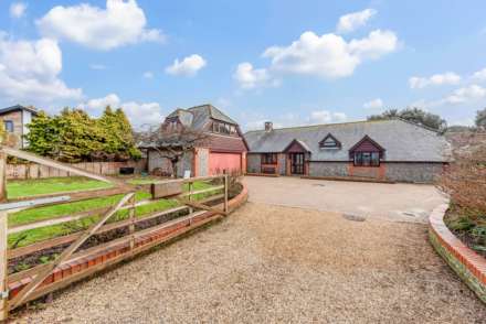 Earnley Manor Close, Earnley, West Sussex, PO20
