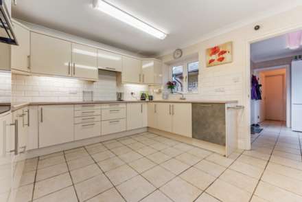 Earnley Manor Close, Earnley, West Sussex, PO20, Image 3