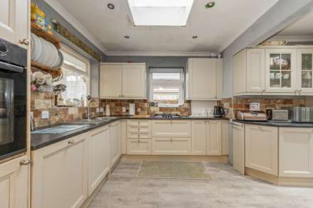 Bookers Lane, Earnley, West Sussex, PO20, Image 2