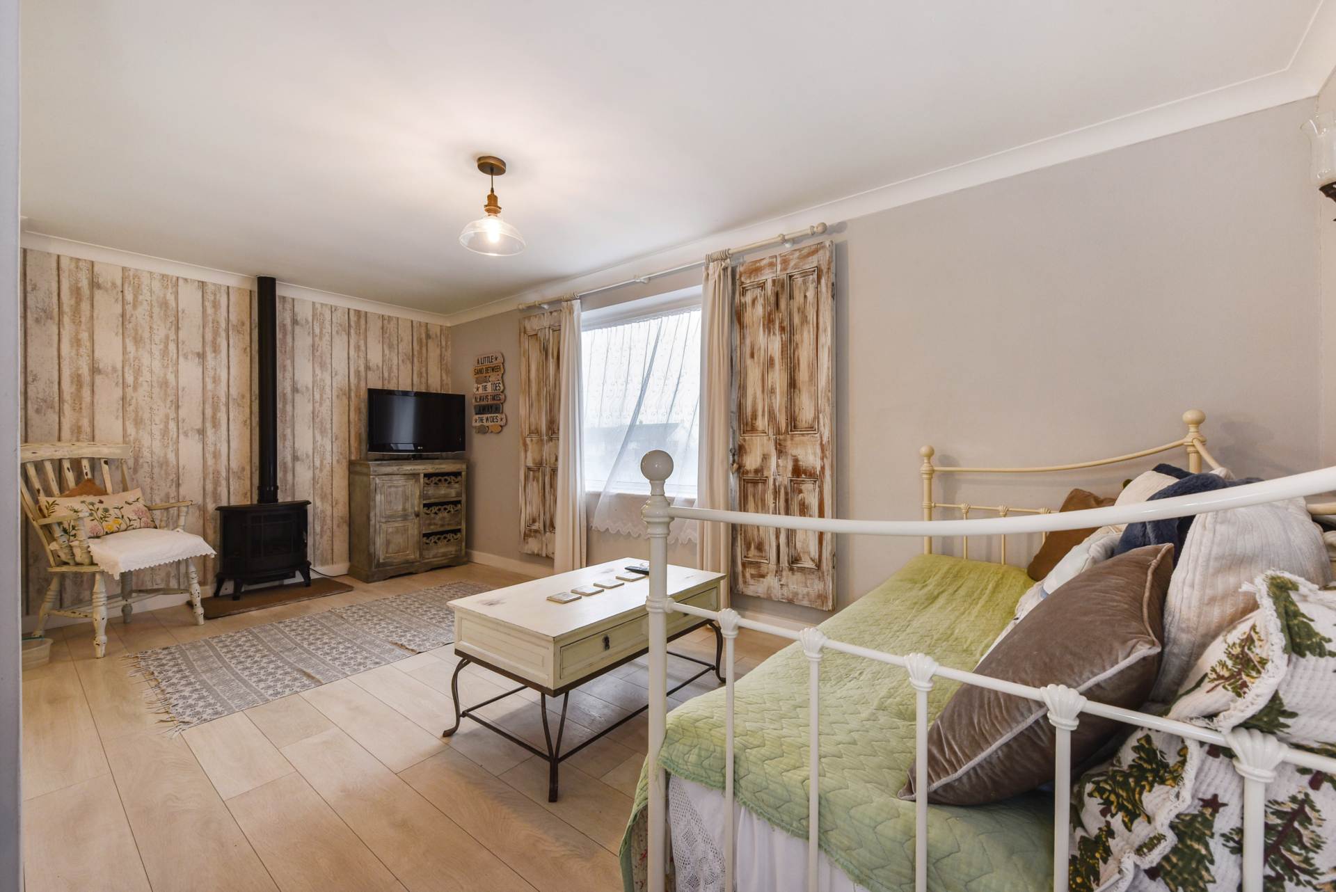 Southdown Court, Stocks Lane, East Wittering, West Sussex, Image 4