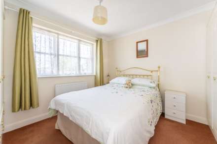 Shalbourne Crescent, Bracklesham Bay, West Sussex, PO20, Image 12