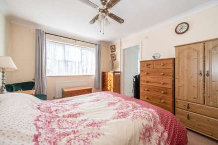 Shalbourne Crescent, Bracklesham Bay, West Sussex, PO20, Image 9