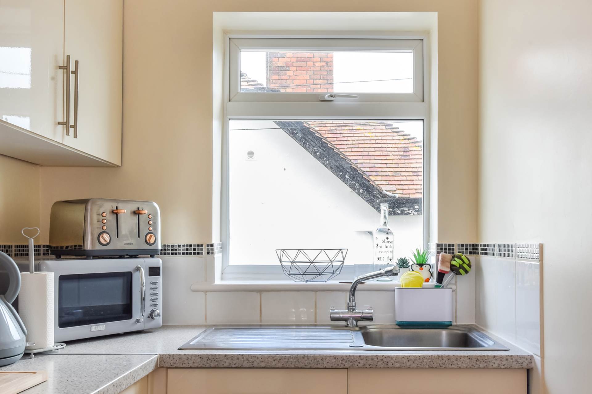 Bassett Road, Bognor Regis, West Sussex, Image 8