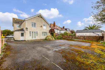 Bassett Road, Bognor Regis, West Sussex, Image 11