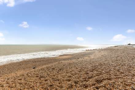 Bassett Road, Bognor Regis, West Sussex, Image 14