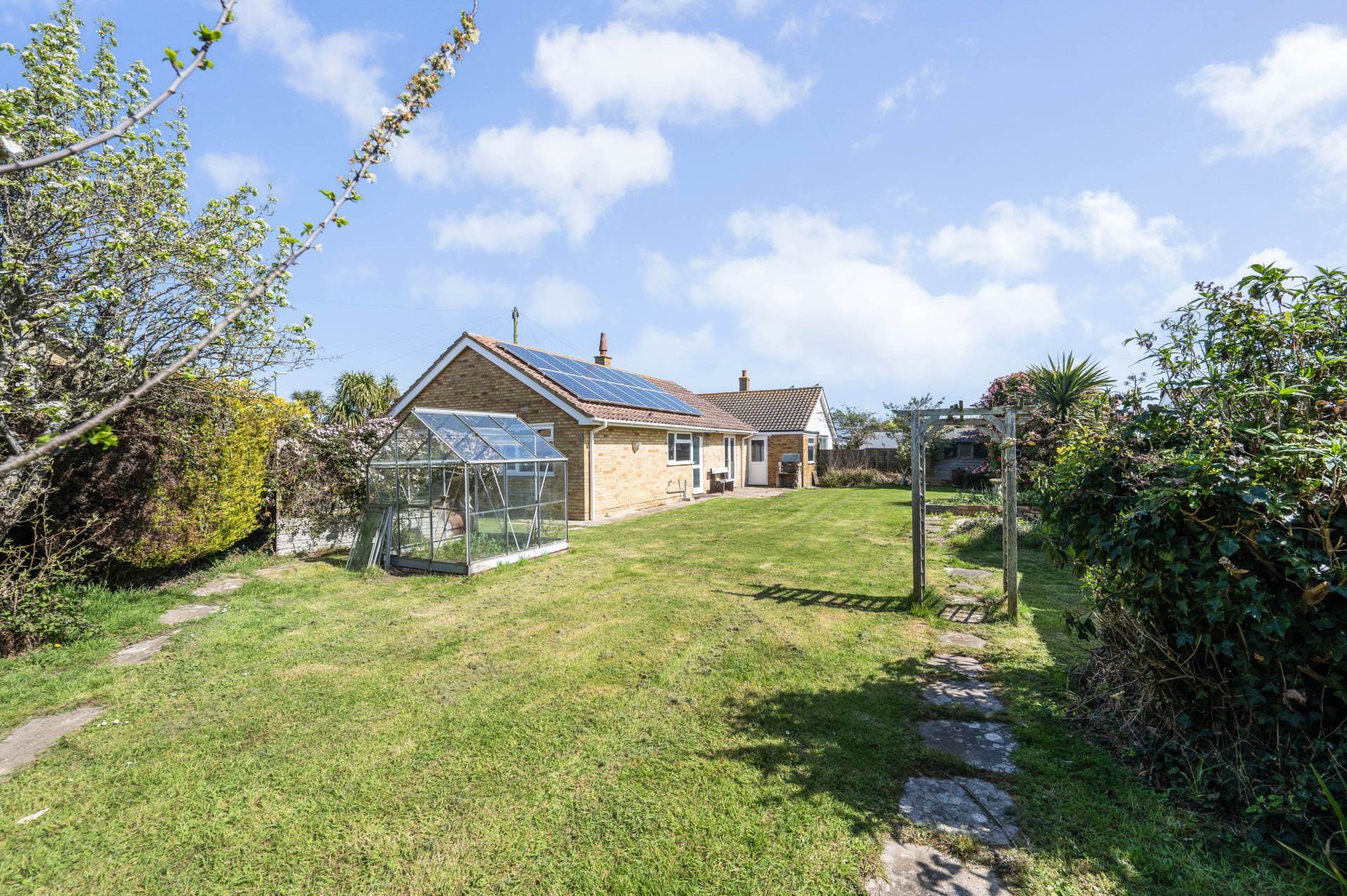 Grayswood Avenue, Bracklesham Bay, West Sussex, PO20, Image 18
