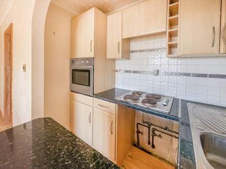 Bracklesham Court, Bracklesham Lane, West Sussex, PO20, Image 5