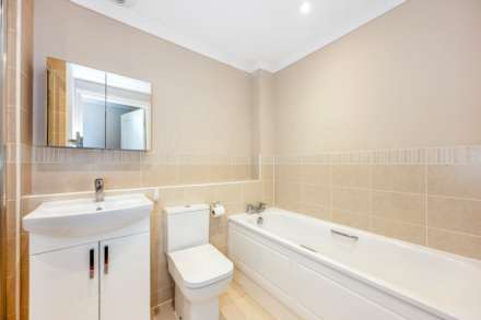 The Paddock, Bracklesham Bay, West Sussex, PO20, Image 10