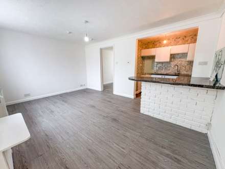 Bracklesham Court, Bracklesham Lane, West Sussex, PO20, Image 2