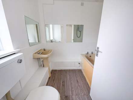 Bracklesham Court, Bracklesham Lane, West Sussex, PO20, Image 7