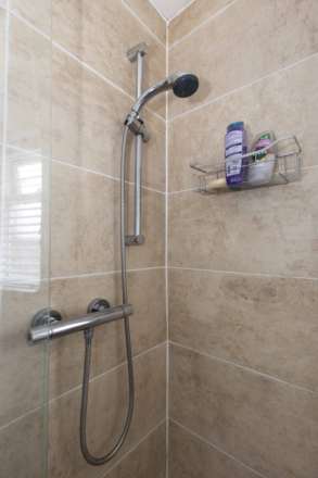 Windsor Close, Hayling Island, PO11, Image 10