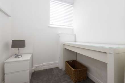 Windsor Close, Hayling Island, PO11, Image 11